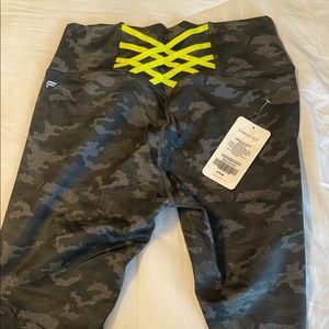 BRAND NEW fabletics leggings!